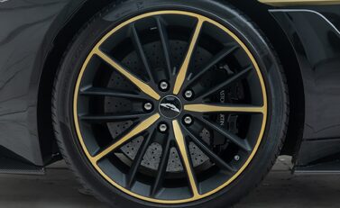 Aston Martin Vanquish ZAGATO 29
