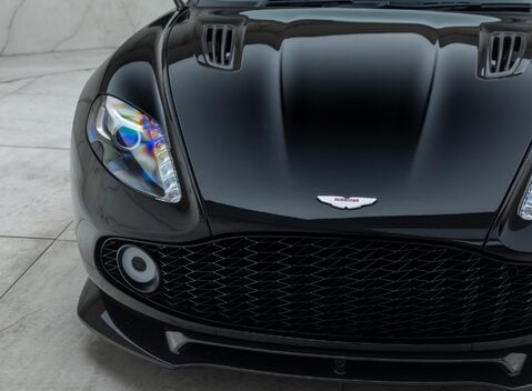 Aston Martin Vanquish ZAGATO 30