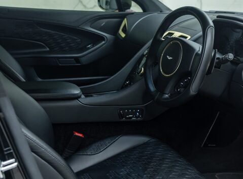 Aston Martin Vanquish ZAGATO 13