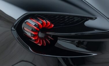 Aston Martin Vanquish ZAGATO 38