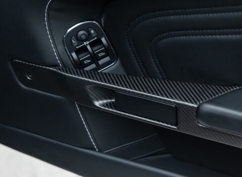 Aston Martin DBS V12 27