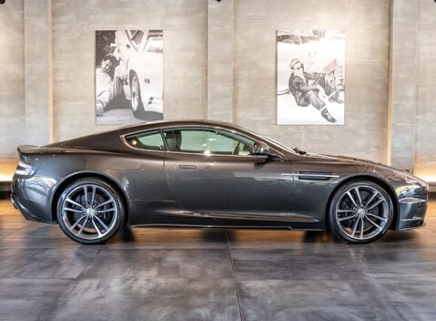Aston Martin DBS V12 3