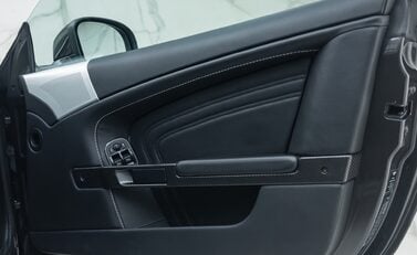 Aston Martin DBS V12 25