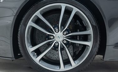 Aston Martin DBS V12 28