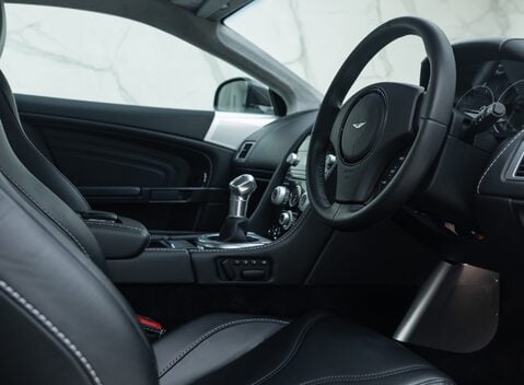 Aston Martin DBS V12 13
