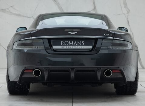 Aston Martin DBS V12 8