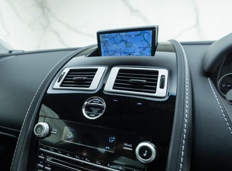 Aston Martin DBS V12 21