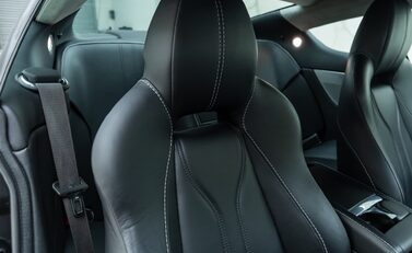 Aston Martin DBS V12 15