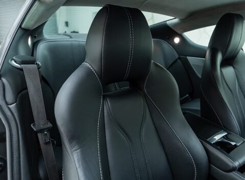 Aston Martin DBS V12 15