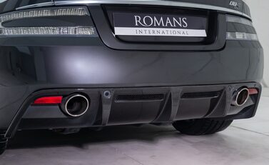 Aston Martin DBS V12 37