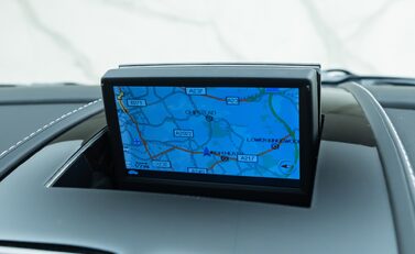 Aston Martin DBS V12 20