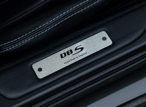 Aston Martin DBS V12 24