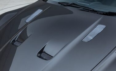 Aston Martin DBS V12 32