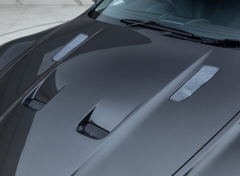 Aston Martin DBS V12 32