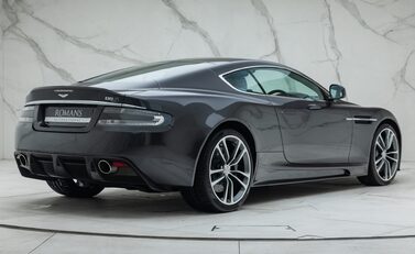 Aston Martin DBS V12 6
