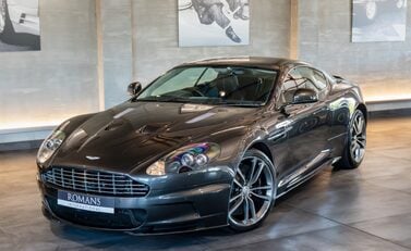 Aston Martin DBS V12 2