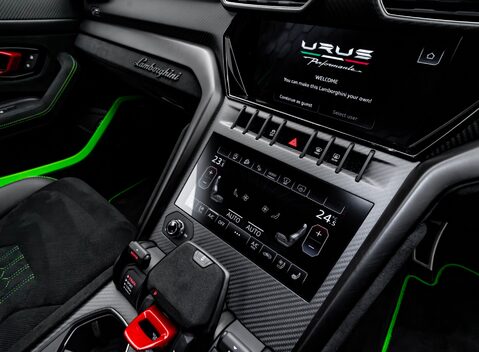 Lamborghini Urus PERFORMANTE 34