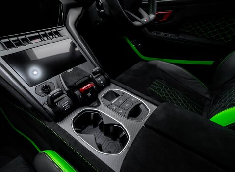 Lamborghini Urus PERFORMANTE 37