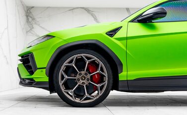 Lamborghini Urus PERFORMANTE 57