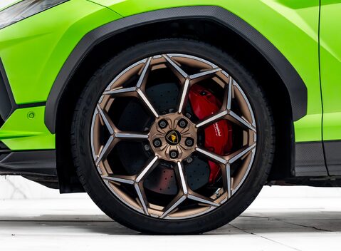 Lamborghini Urus PERFORMANTE 42