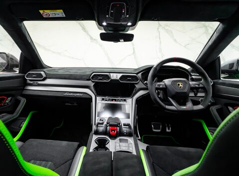 Lamborghini Urus PERFORMANTE 31