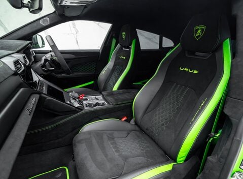 Lamborghini Urus PERFORMANTE 29