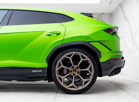 Lamborghini Urus PERFORMANTE 58