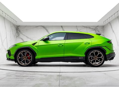 Lamborghini Urus PERFORMANTE 5