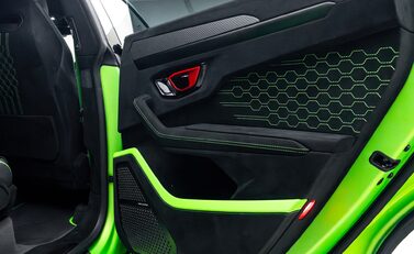 Lamborghini Urus PERFORMANTE 39