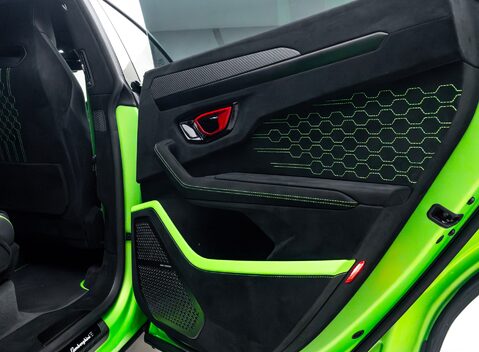 Lamborghini Urus PERFORMANTE 39