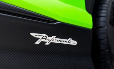 Lamborghini Urus PERFORMANTE 52