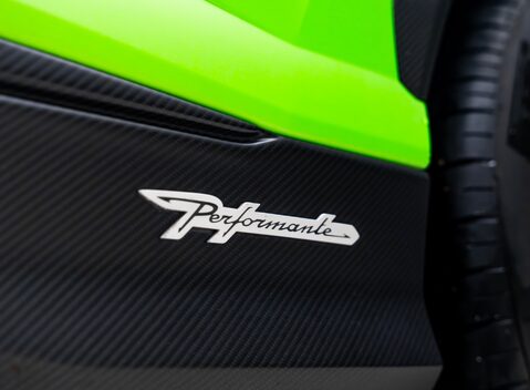 Lamborghini Urus PERFORMANTE 52