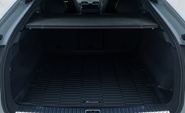 Lamborghini Urus S 40