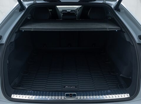 Lamborghini Urus S 40