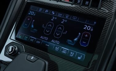 Lamborghini Urus S 25