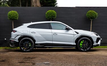 Lamborghini Urus S 3