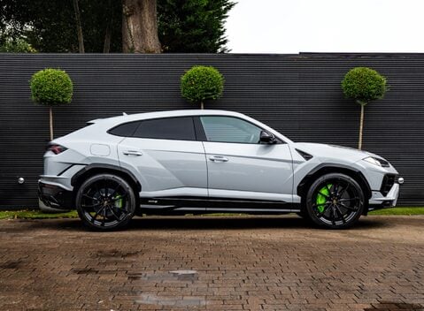 Lamborghini Urus S 3