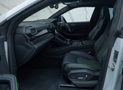 Lamborghini Urus S 19