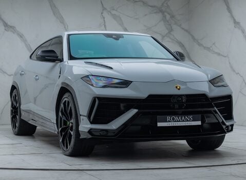 Lamborghini Urus S 9