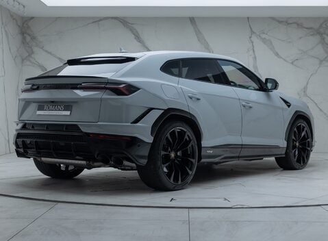 Lamborghini Urus S 6