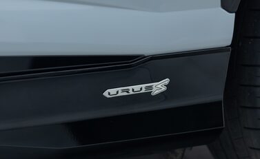 Lamborghini Urus S 34