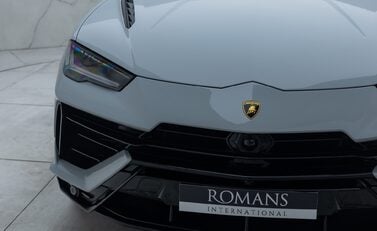 Lamborghini Urus S 32