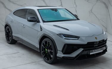 Lamborghini Urus S 11