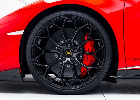 Lamborghini Huracan Spyder LP 640-4 PERFORMANTE 