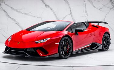 Lamborghini Huracan Spyder LP 640-4 PERFORMANTE 1