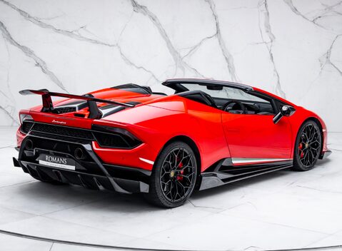 Lamborghini Huracan Spyder LP 640-4 PERFORMANTE 9