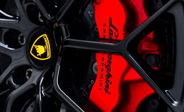 Lamborghini Huracan Spyder LP 640-4 PERFORMANTE 38