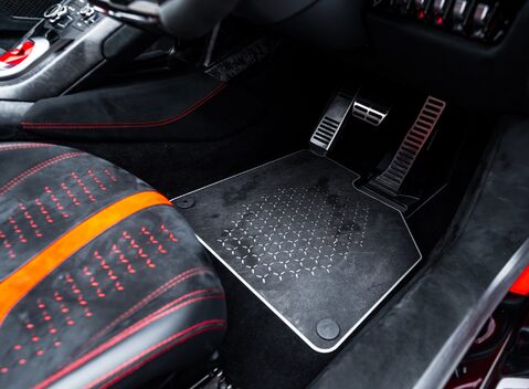 Lamborghini Huracan Spyder LP 640-4 PERFORMANTE 32