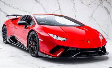 Lamborghini Huracan Spyder LP 640-4 PERFORMANTE 12