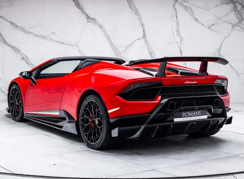 Lamborghini Huracan Spyder LP 640-4 PERFORMANTE 15